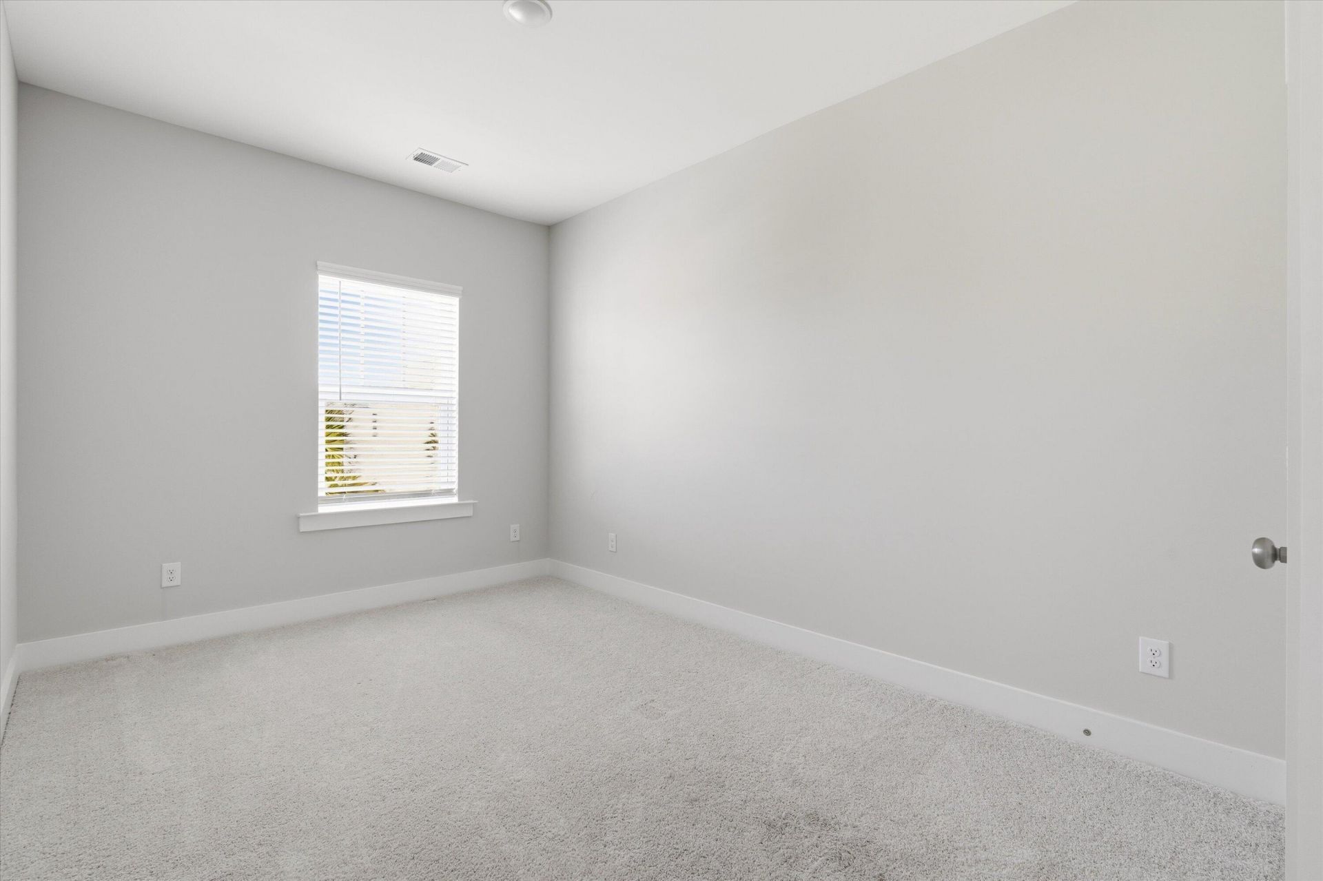 514 Enclave Lane Photo 35