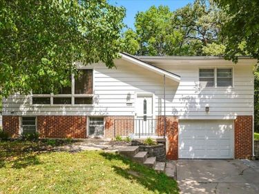 238 SYLVAN Drive, COUNCIL BLUFFS, IA 51503