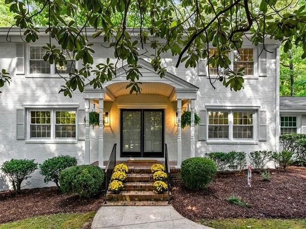 2621 W Woodlyn Way , Greensboro, NC 27407