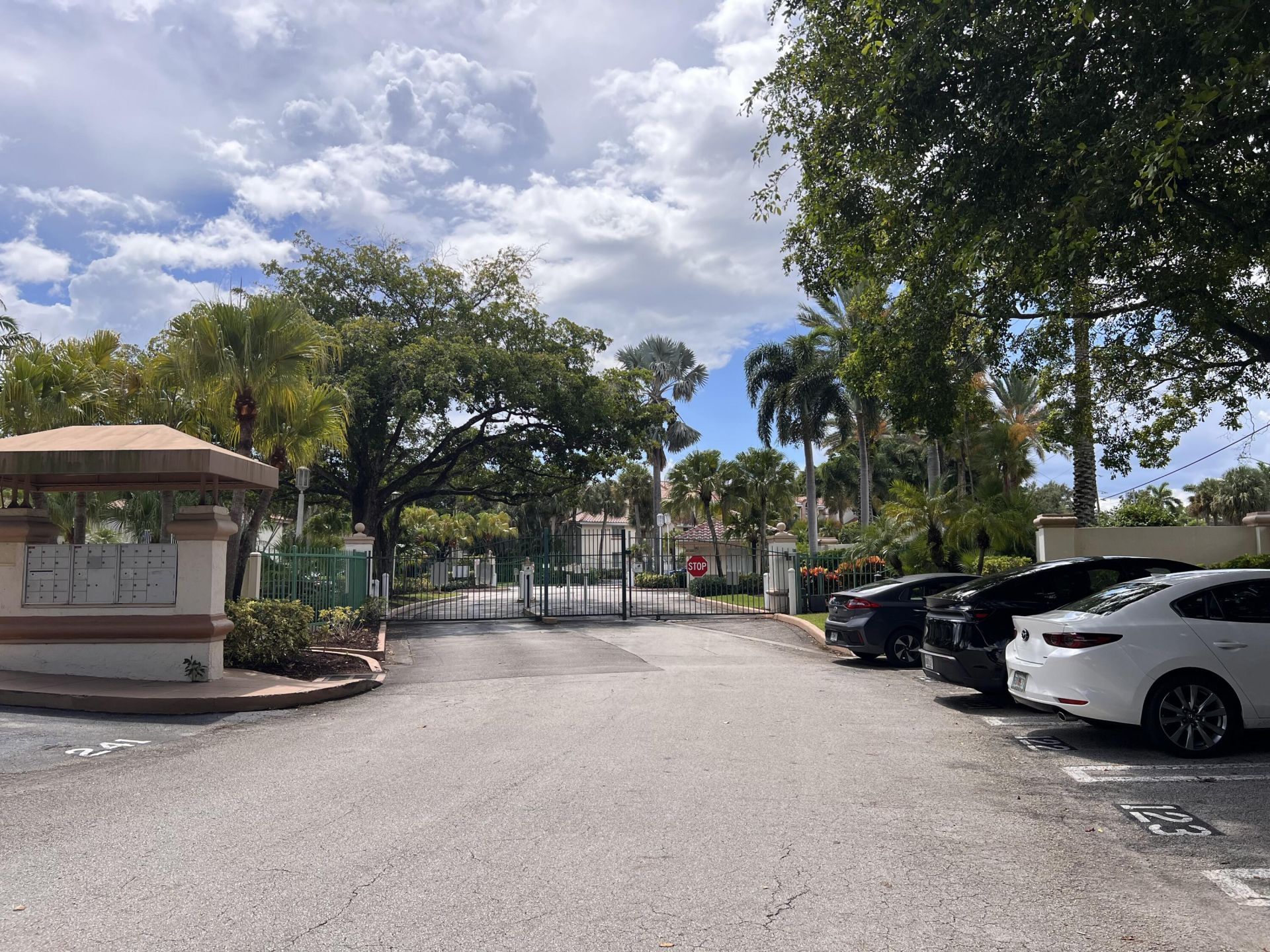 1103 Glenmoor Drive, West Palm Beach, FL 33409 Photo