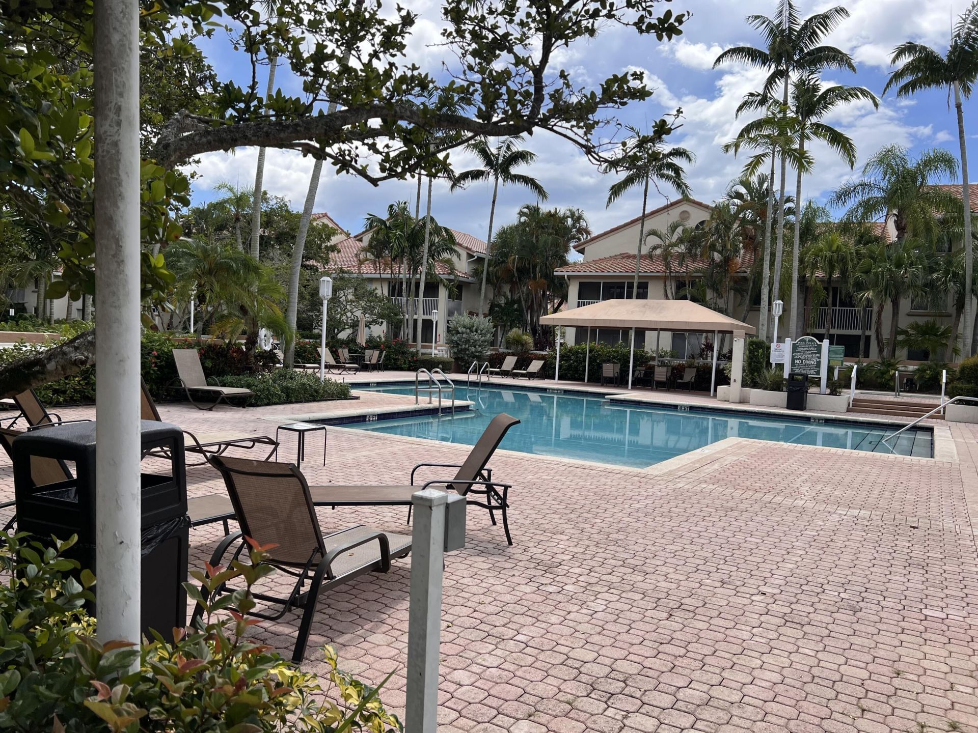 1103 Glenmoor Drive, West Palm Beach, FL 33409 Photo