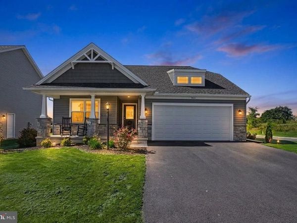 806 GREENWICH LANE, SHIPPENSBURG, PA 17257