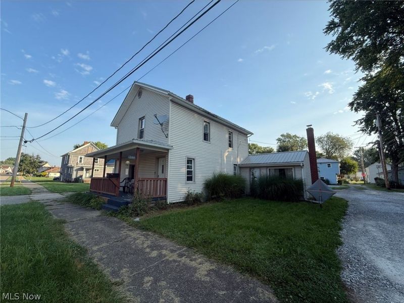319 Race Street, Dover, OH 44622 Photo 6