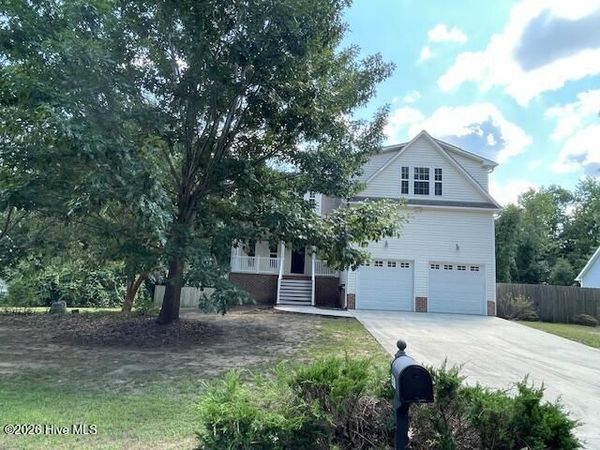305 Hickory Lane, Hampstead, NC 28443