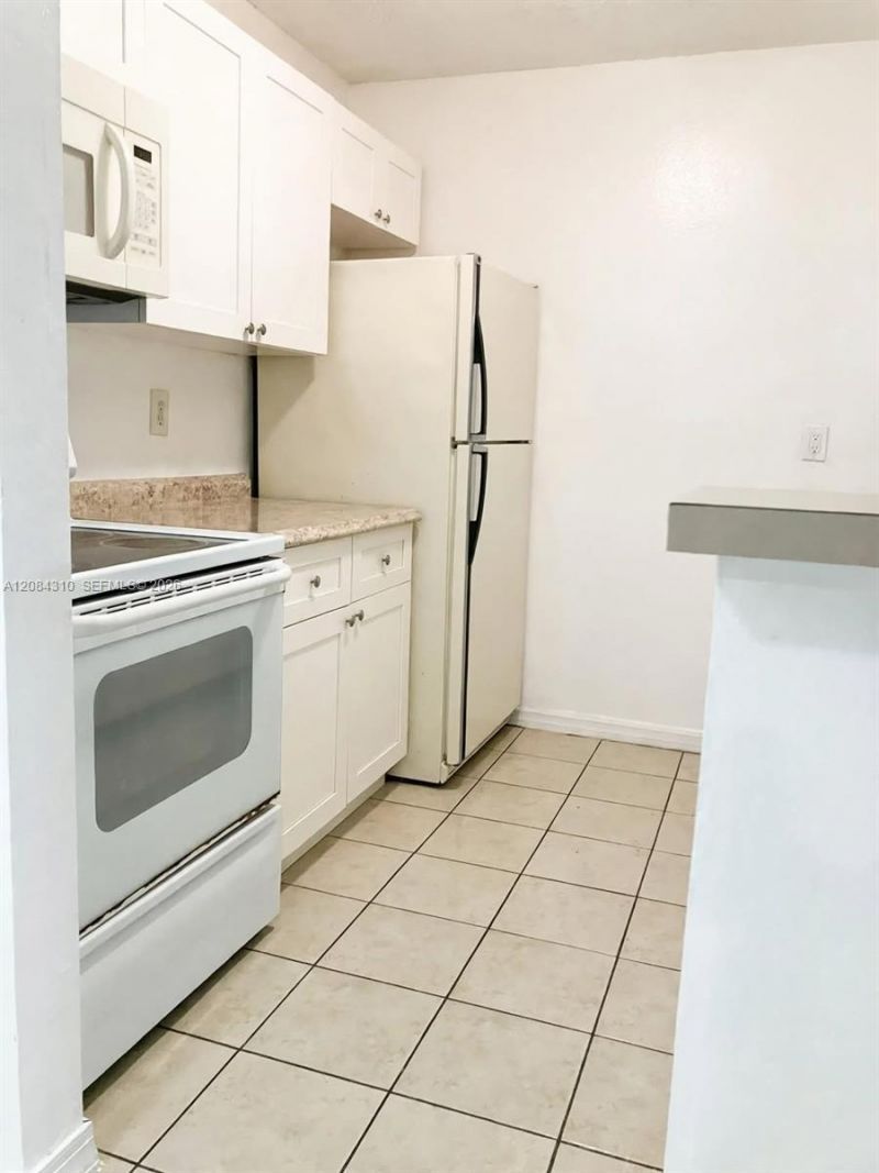 Please Call For Address, Unit E106, Pompano Beach, FL 33069 Photo