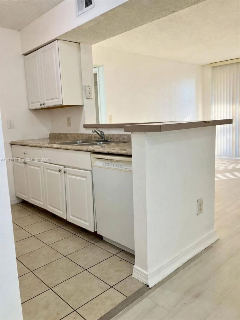 Please Call For Address, Unit E106, Pompano Beach, FL 33069 Photo