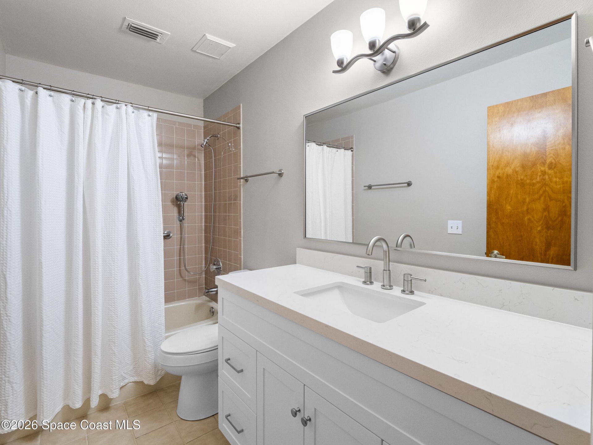 1314 Island Green Drive Ne, Unit B2-15, Palm Bay, FL 32905 Photo