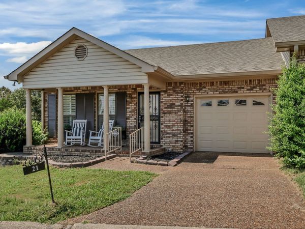 1818 Memorial Dr , Unit 21, Clarksville, TN 37043
