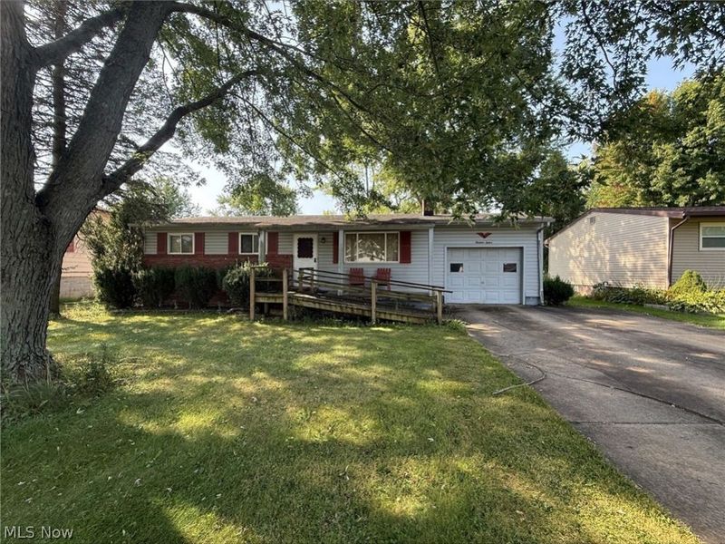 1312 Deforest Road SE, Warren, OH 44484 Photo 1