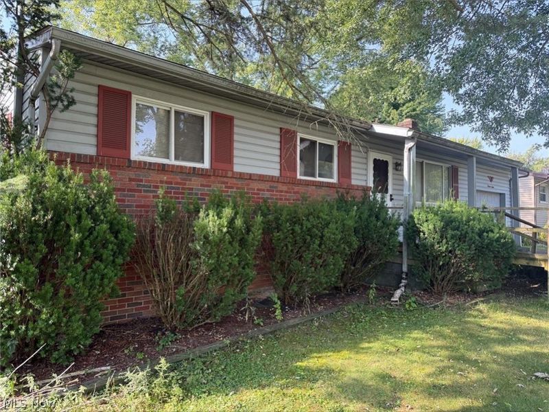 1312 Deforest Road SE, Warren, OH 44484 Photo 3