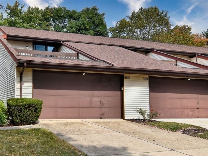 32623 Jefferson Drive, Solon, OH 44139 Photo 2