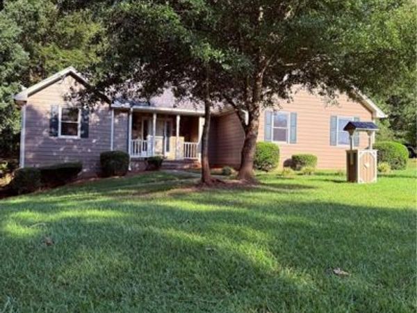 330 Fox Meadow Drive , Covington, GA 30016
