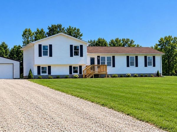 5700 Possum Street , Mount Vernon, OH 43050