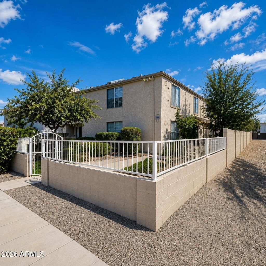 1021 E Pierce Street, Phoenix, AZ 85006