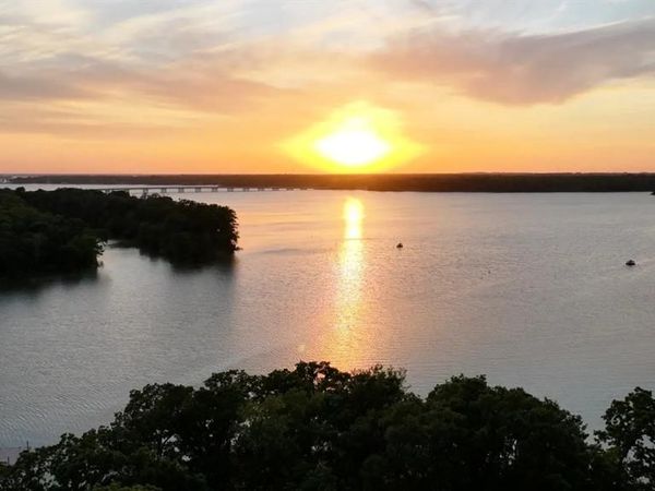 13773 Blue Moon Way , Log Cabin, TX 75148