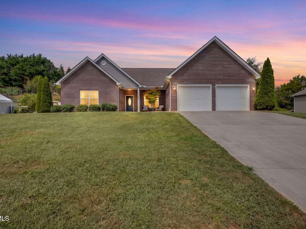 1338 Glen Abbey Way, Gray, TN 37615