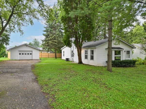 27215 115th STREET, Trevor, WI 53179