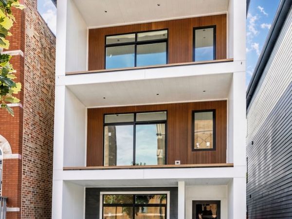 2917 W Arthington Street , Chicago, IL 60612