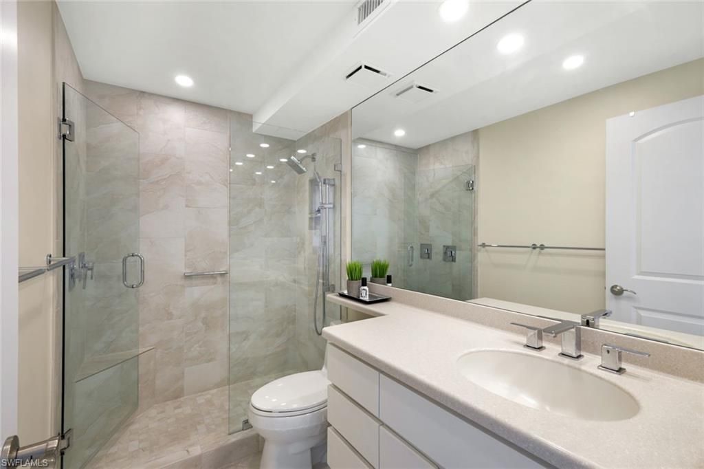 601 Seaview Ct, Unit C506, Marco Island, FL 34145 Photo