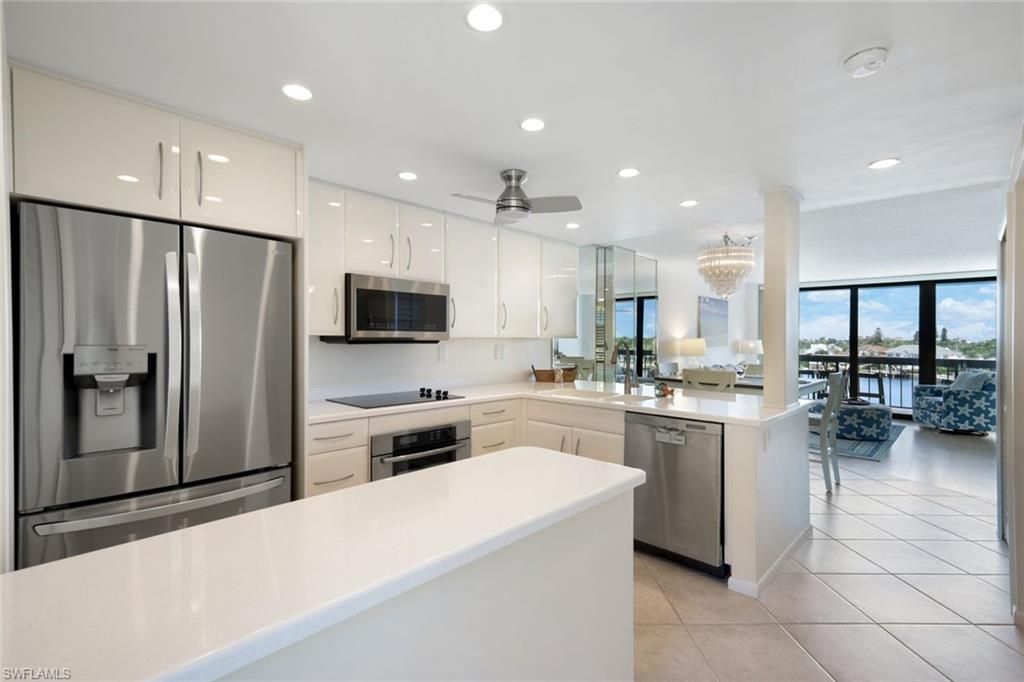 601 Seaview Ct, Unit C506, Marco Island, FL 34145 Photo