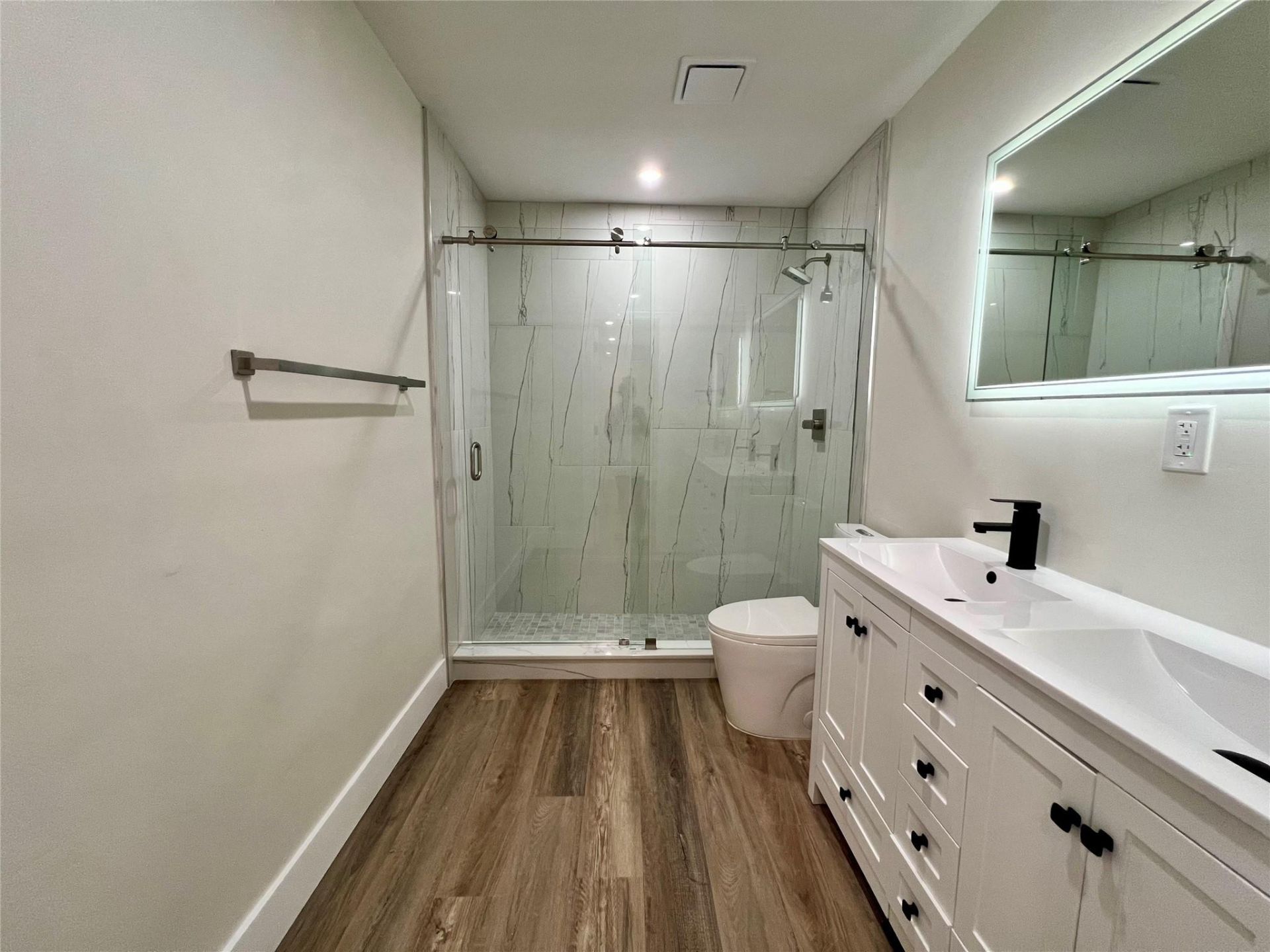 6914 Holly Road, Miami Lakes, FL 33014 Photo