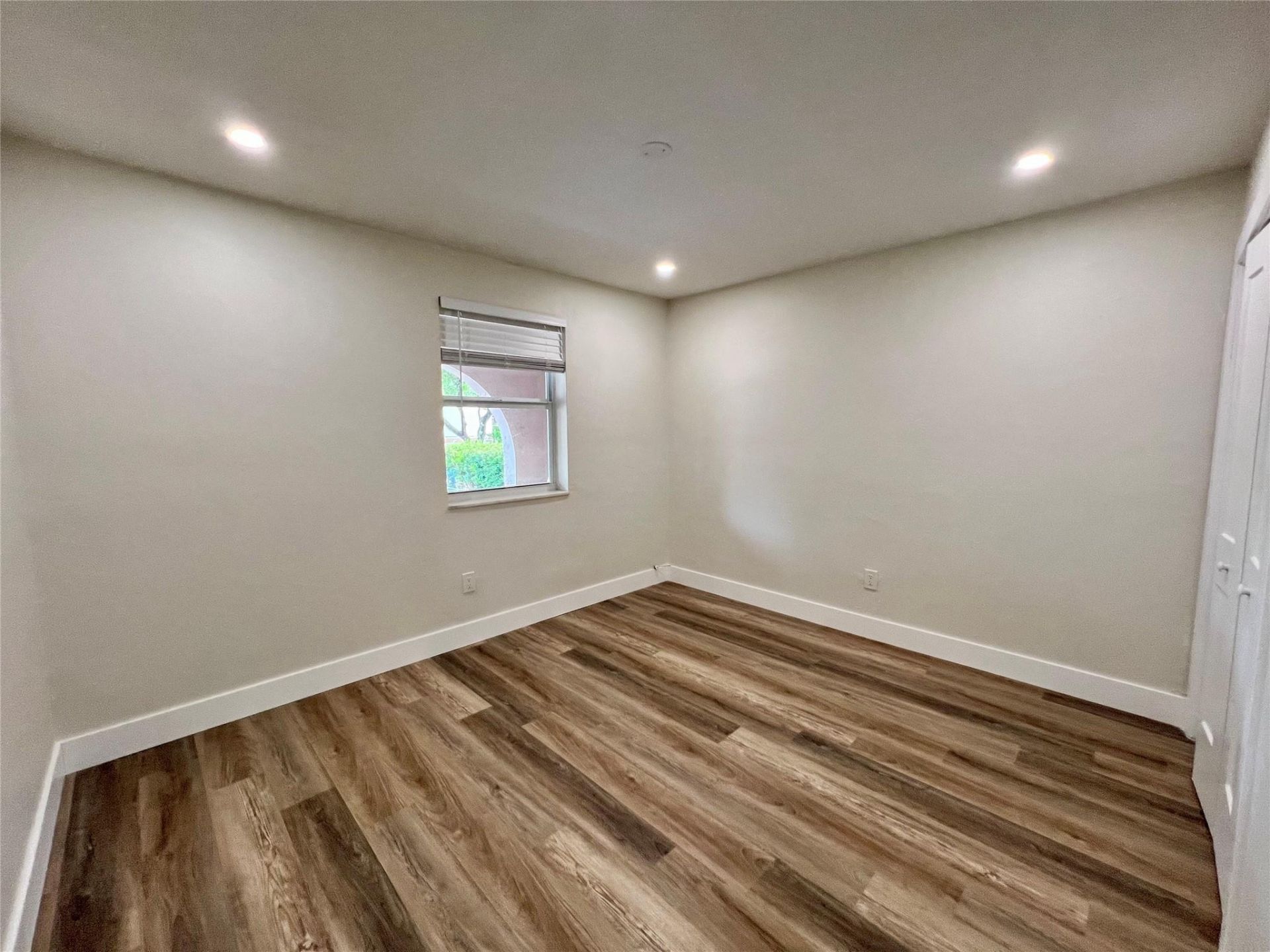 6914 Holly Road, Miami Lakes, FL 33014 Photo