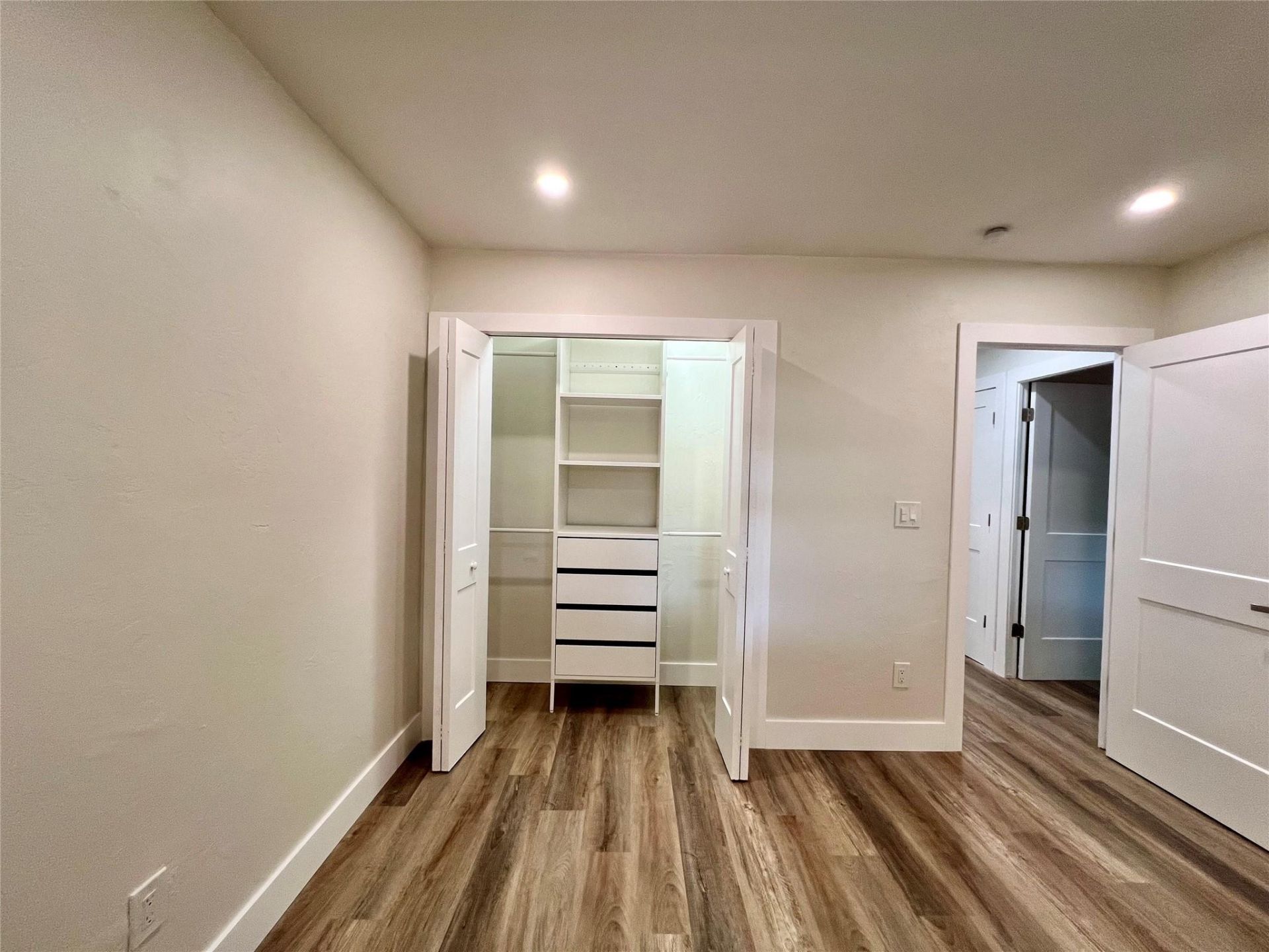 6914 Holly Road, Miami Lakes, FL 33014 Photo