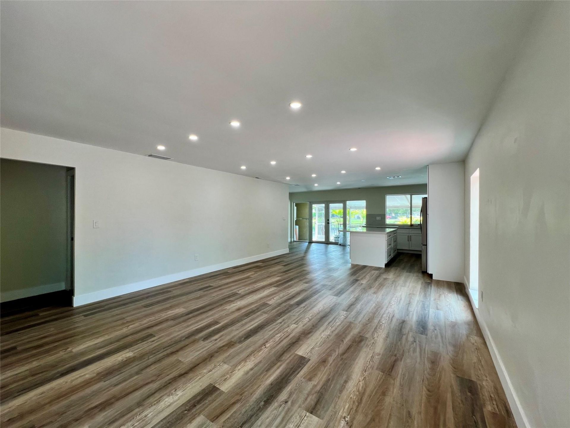 6914 Holly Road, Miami Lakes, FL 33014 Photo
