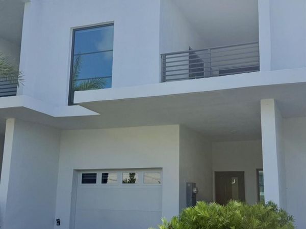 2511 PIERCE Street, Unit 4, Hollywood, FL 33020
