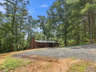 10593 MOSSY DR, DAYTON, VA 22821