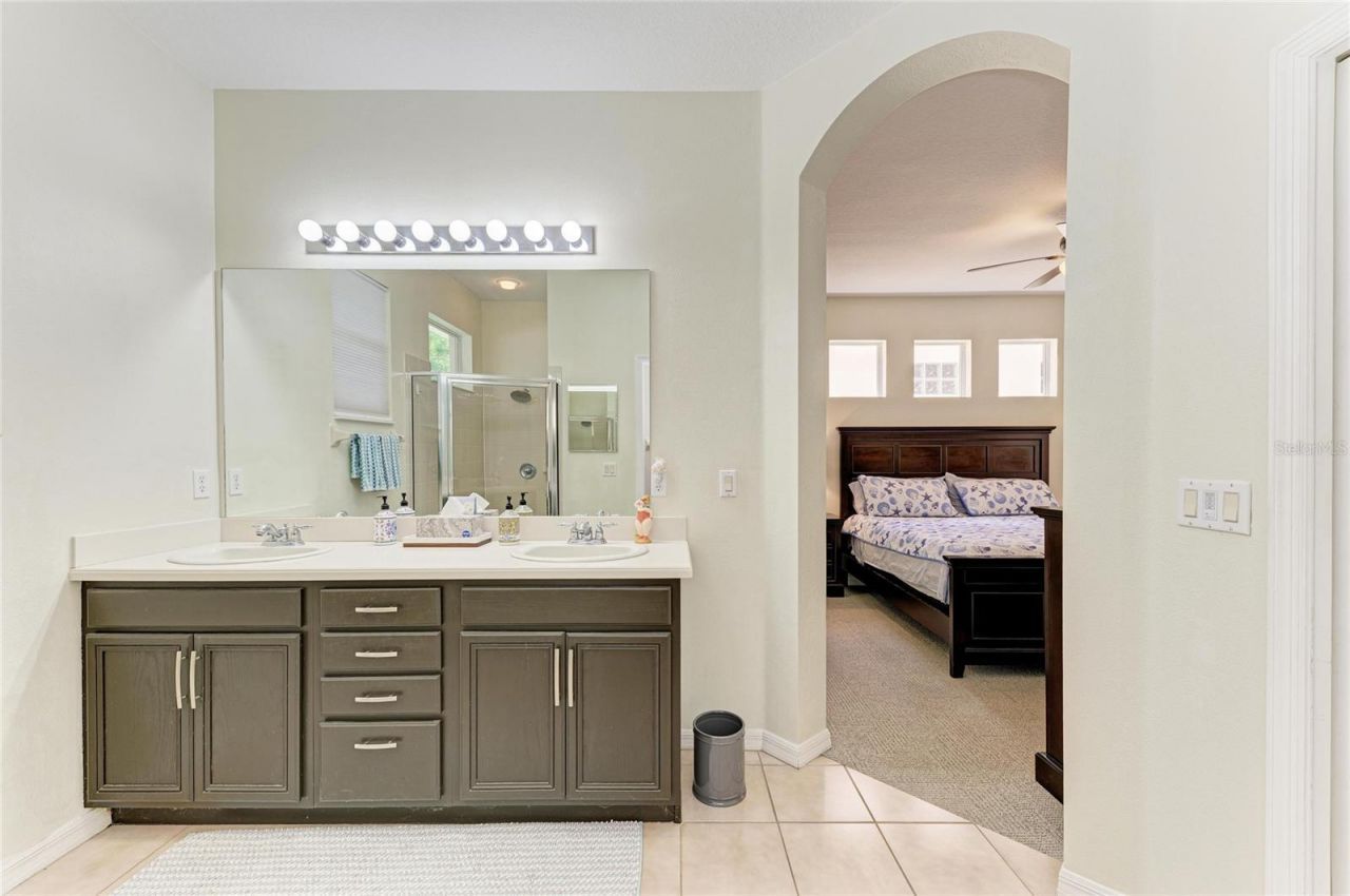 7751 33rd Street E, Sarasota, FL 34243 Photo