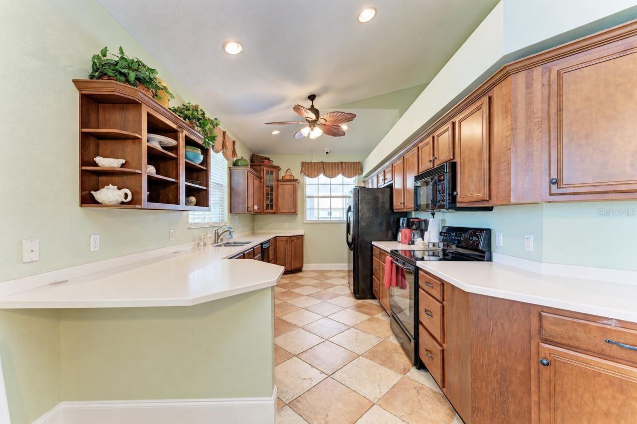 7751 33rd Street E, Sarasota, FL 34243 Photo