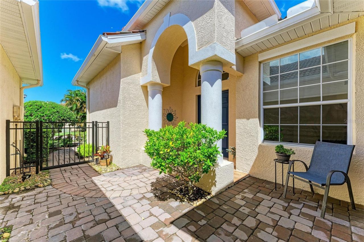 7751 33rd Street E, Sarasota, FL 34243 Photo