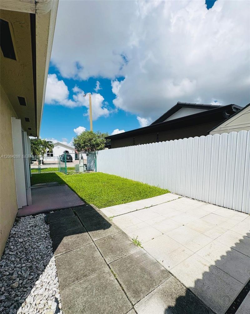 3397 W 72nd Pl , Hialeah, FL 33018 Photo