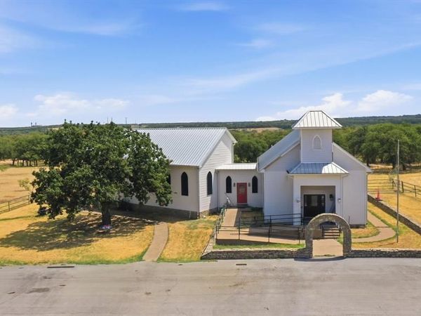 9454 Fm 2210 E, Poolville, TX 76487