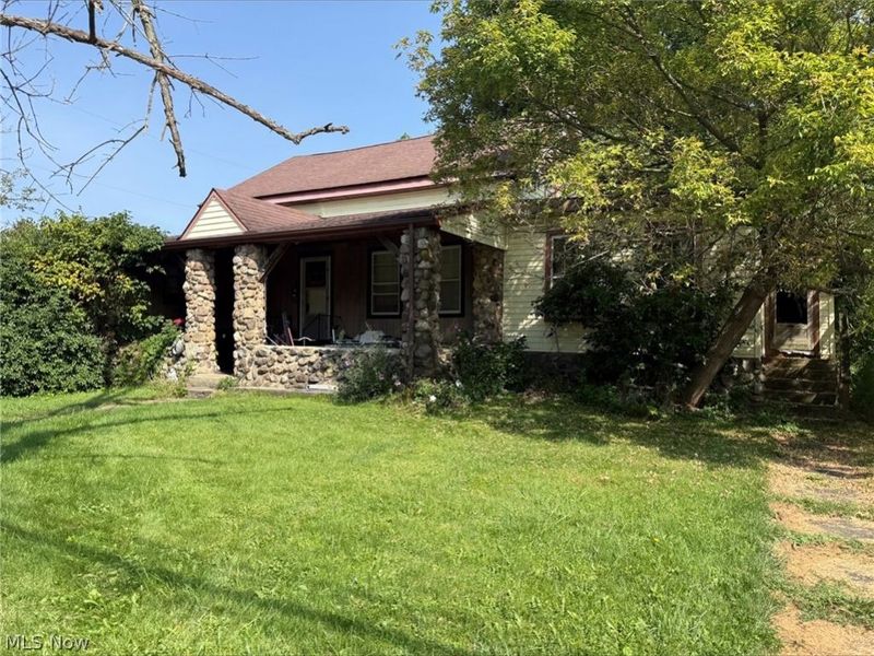 9523 E Center Street, Windham, OH 44288 Photo 6