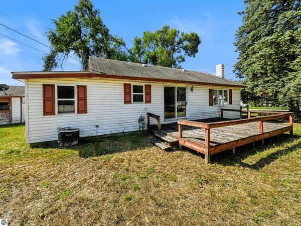 616 Cour Street, Clare, MI 48617