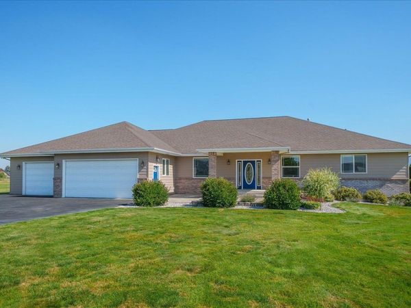 3424 N Campbell Rd, Otis Orchards, WA 99027