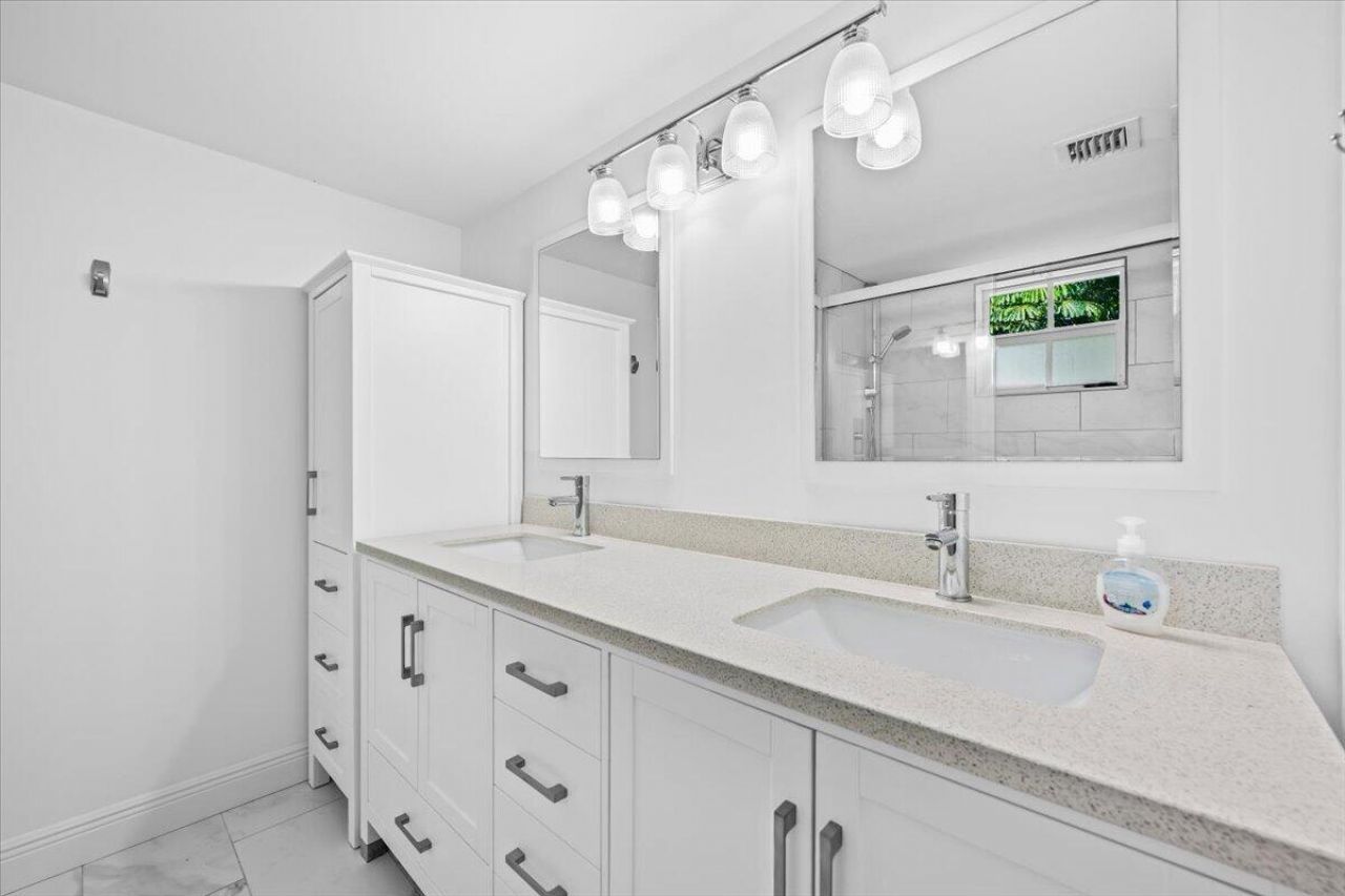 1205 E Sandy Lane E, Unit 249, Singer Island, FL 33404 Photo