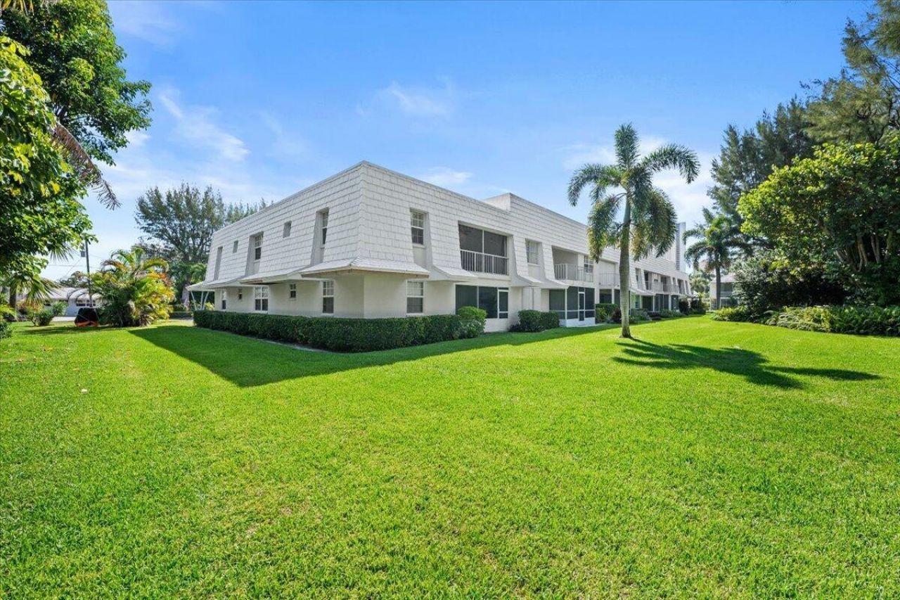1205 E Sandy Lane E, Unit 249, Singer Island, FL 33404 Photo