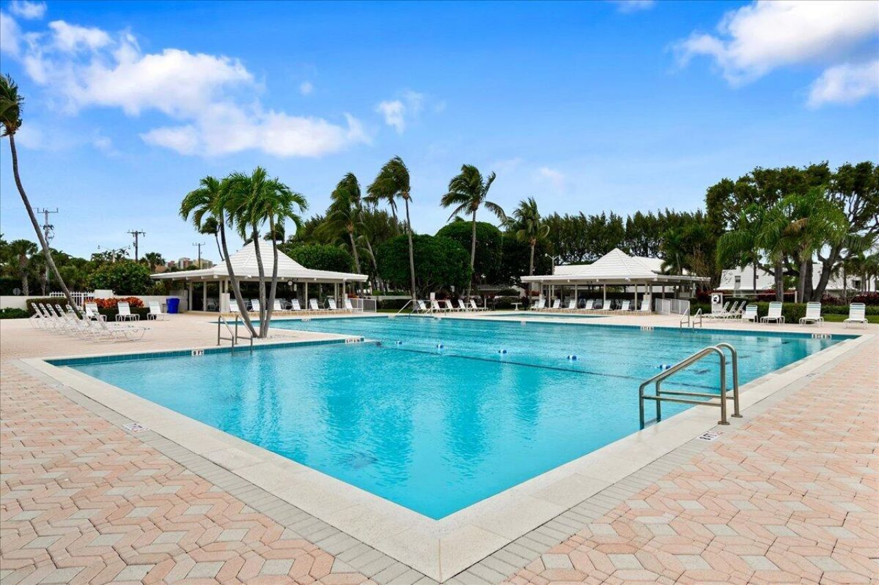 1205 E Sandy Lane E, Unit 249, Singer Island, FL 33404 Photo