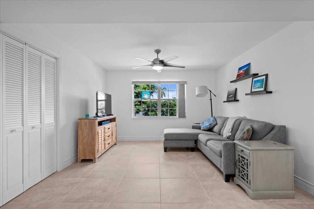 1205 E Sandy Lane E, Unit 249, Singer Island, FL 33404 Photo