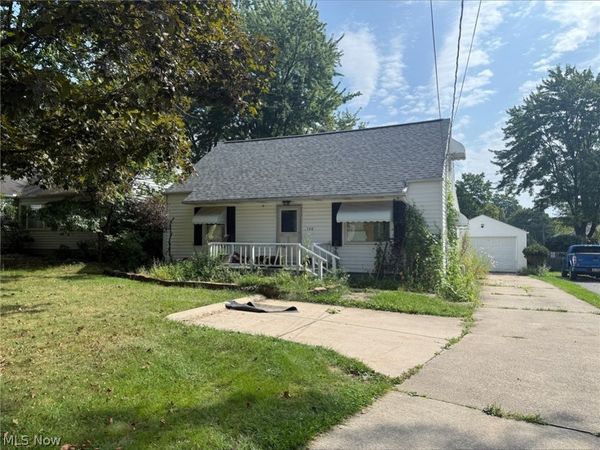 540 N Freedom Street , Ravenna, OH 44266