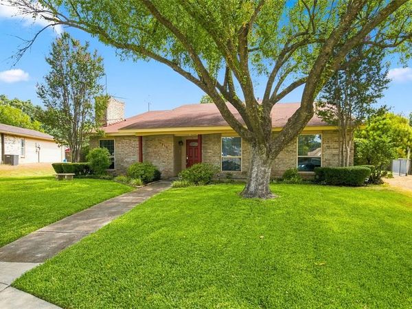 1519 Cardinal Circle, Lewisville, TX 75067