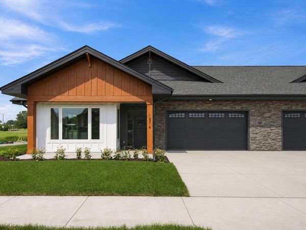 16316 Esprit Court , Lakeville, MN 55044