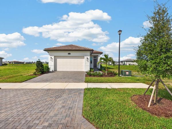 7920 SW ANDREA Way, Port St. Lucie, FL 34987