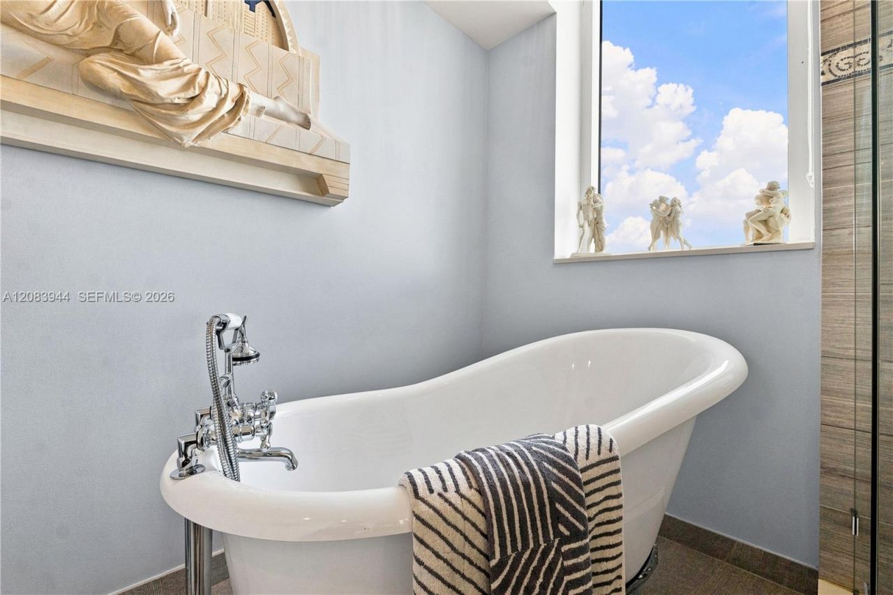 1755 E Hallandale Beach Blvd , Unit 1403E, Hallandale Beach, FL 33009 Photo