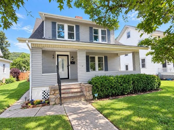 535 E 6th Avenue , Lancaster, OH 43130