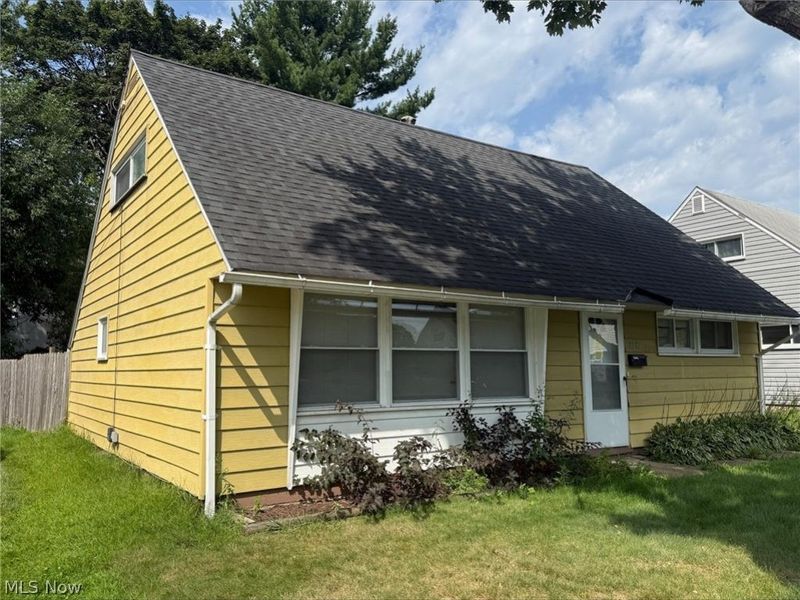 2230 Larchdale Drive, Cuyahoga Falls, OH 44221 Photo 6
