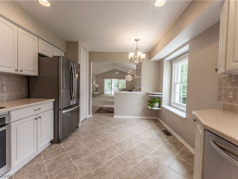 3790 Woodbury Oval, Stow, OH 44224 Photo 11